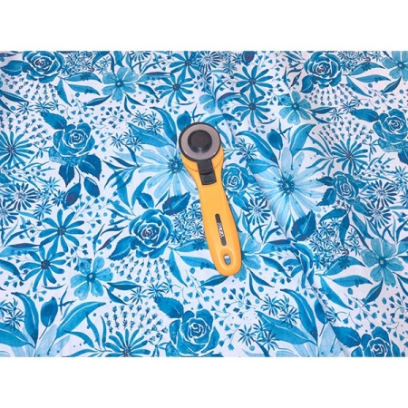 Sunshine & Blue Skies - true blue water (per 1/4 metre)